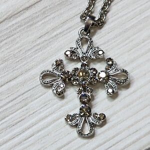 Cookie Lee Silver Cross Pendant Necklace #23412 NWT